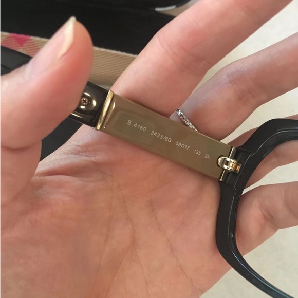 Burberry Frame and case - Picture 4 of 12